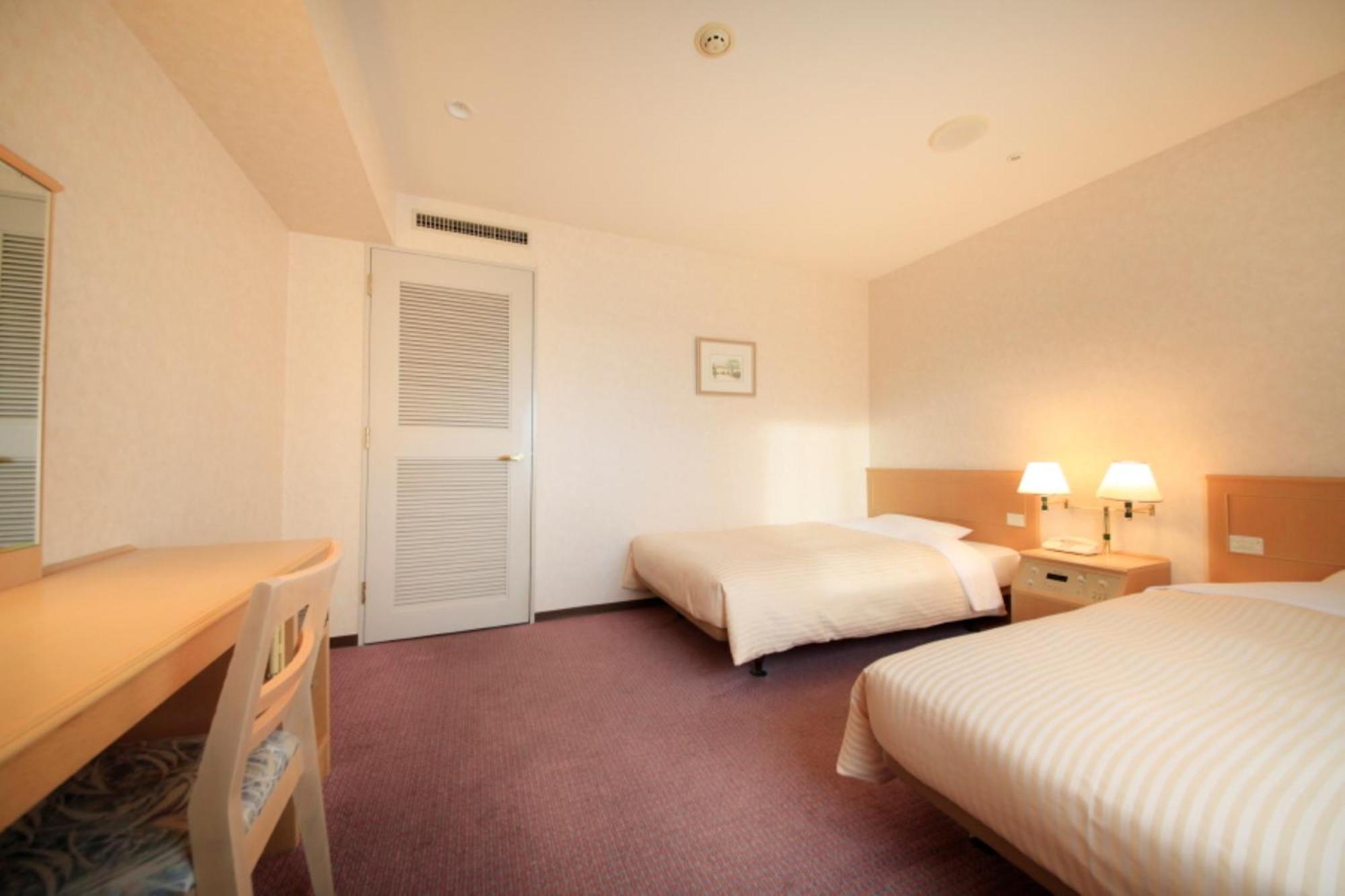 Kofu Washington Hotel Plaza Buitenkant foto