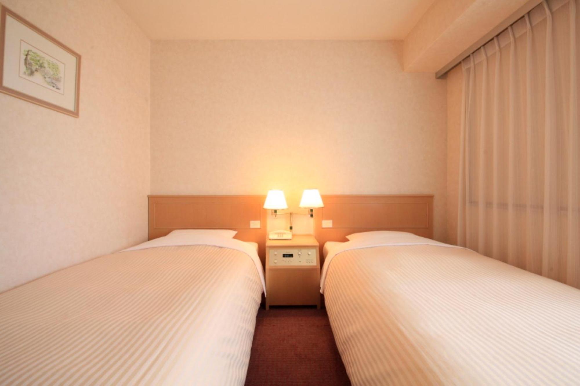 Kofu Washington Hotel Plaza Buitenkant foto